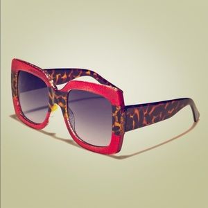 Gisselle Oversized Square Womans Sunglasses